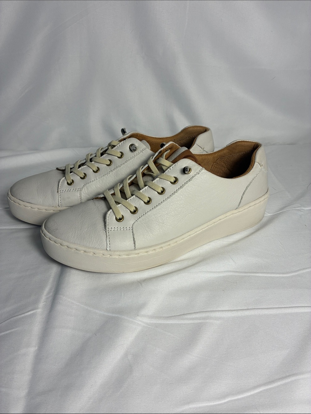 Born Mira White Leather Platform Sneakers Women's Size 11 BR0054301 Comfort